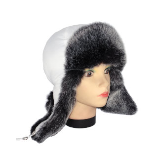 Белая шапка ушанка для женщины, мех Волк седой